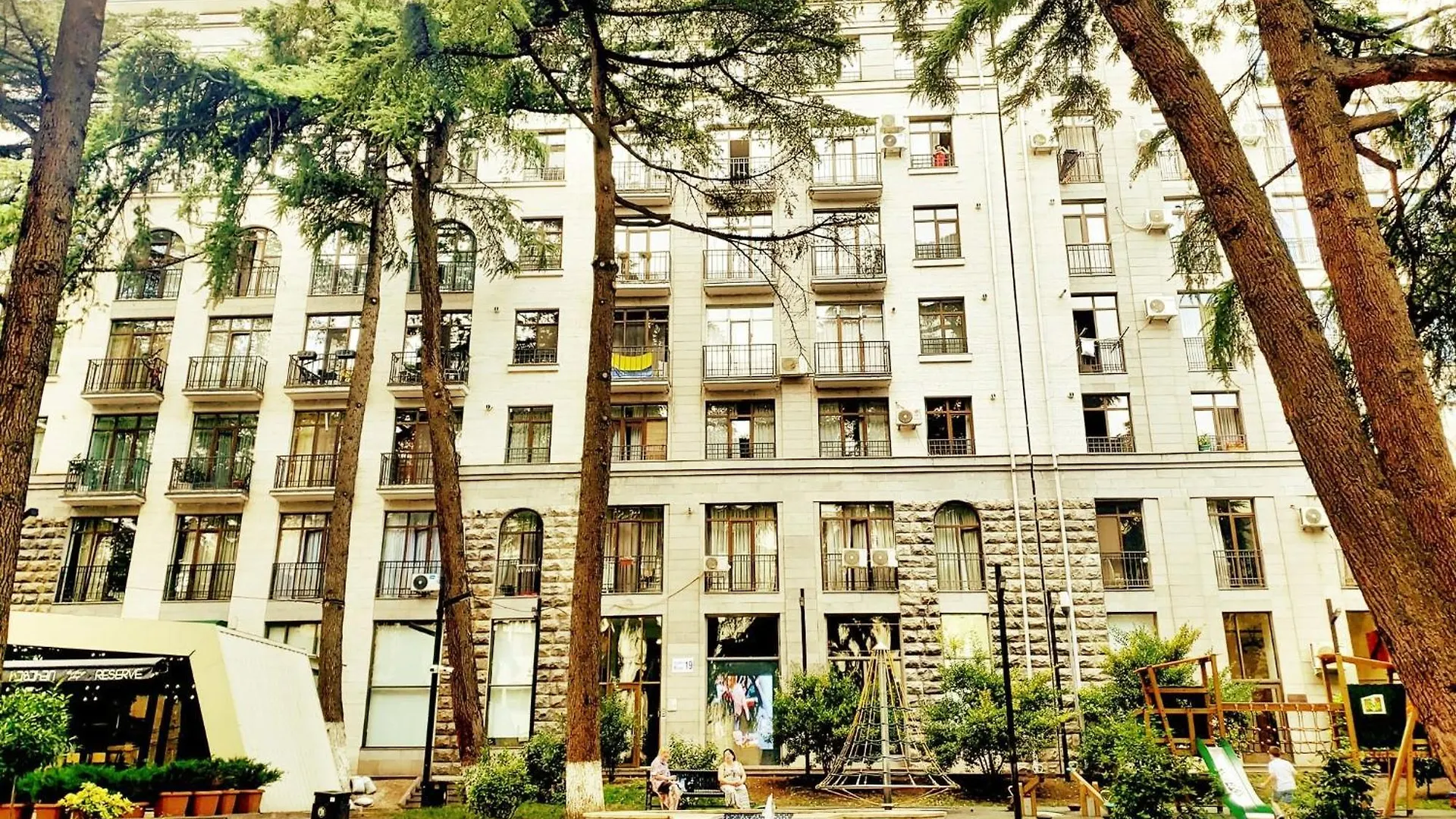 Cozy Apartment In The City Center Mtatsminda Tiflis