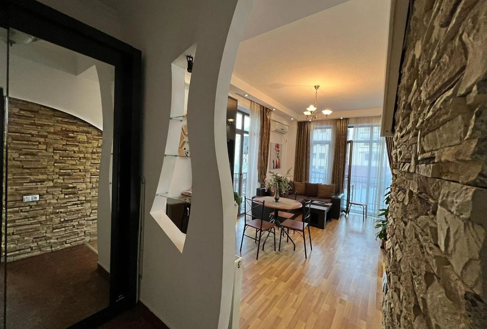 Cozy Apartment In The City Center Mtatsminda Tbilisi