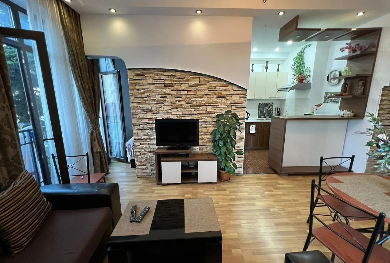 Cozy Apartment In The City Center Mtatsminda Tbilisi