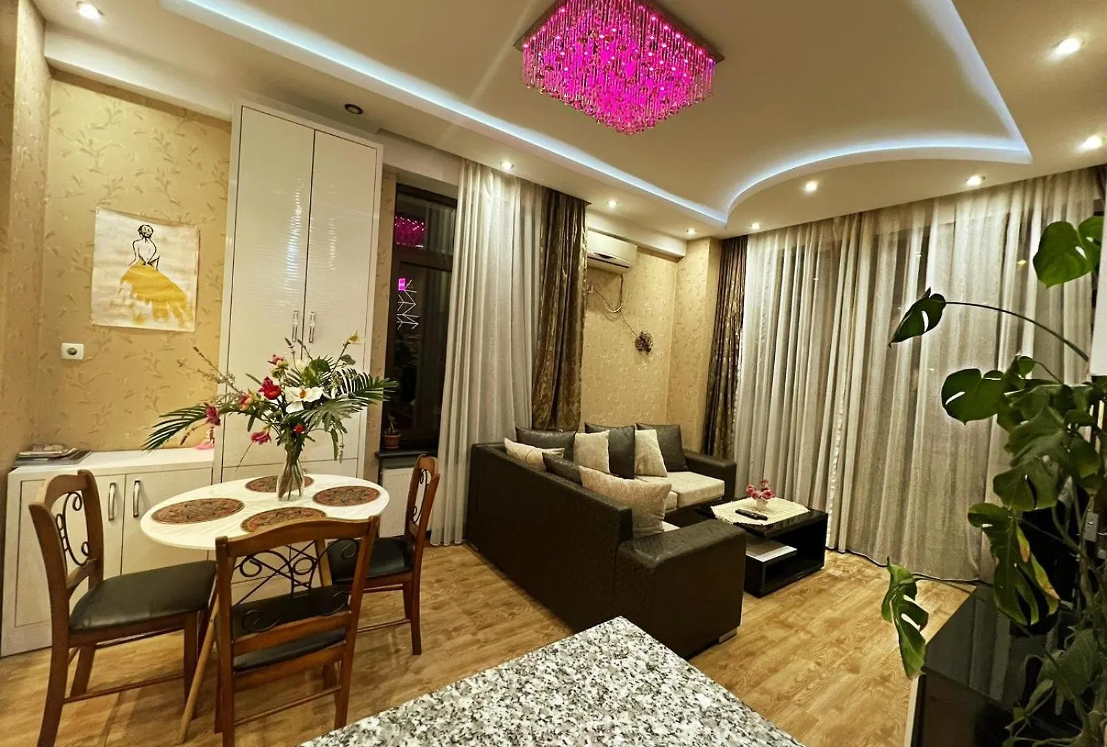 Cozy Apartment In The City Center Mtatsminda Tbilisi