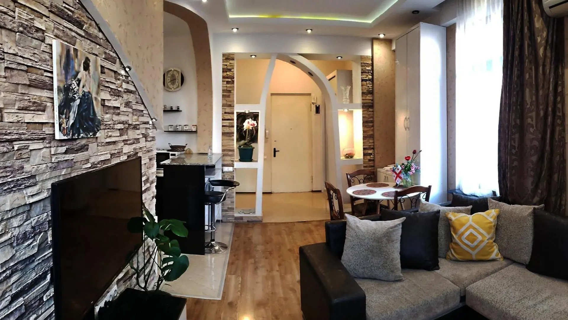 Cozy Apartment In The City Center Mtatsminda Tbilisi Georgien