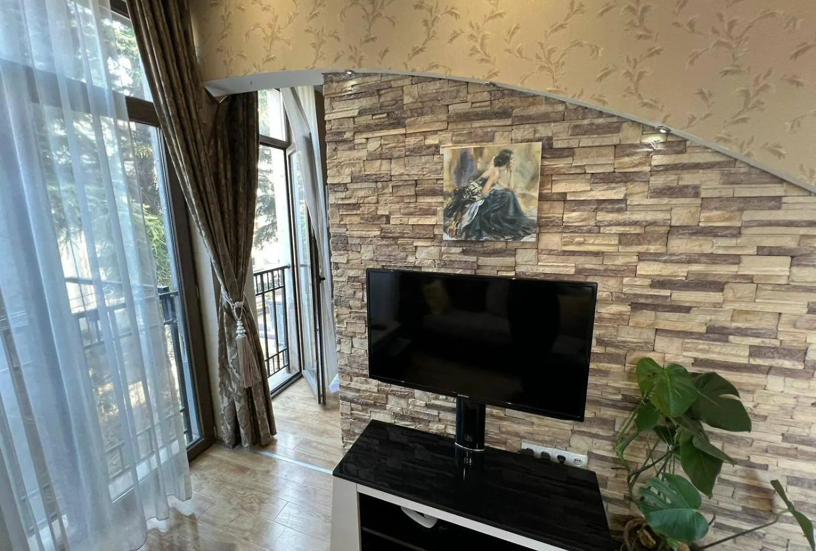 Cozy Apartment In The City Center Mtatsminda Tbilisi