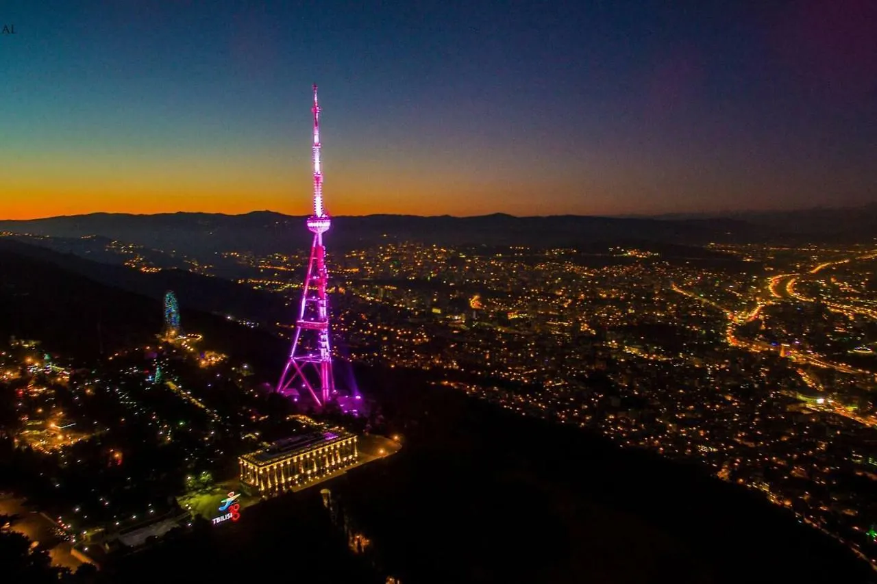 Cozy Apartment In The City Center Mtatsminda Tbilisi