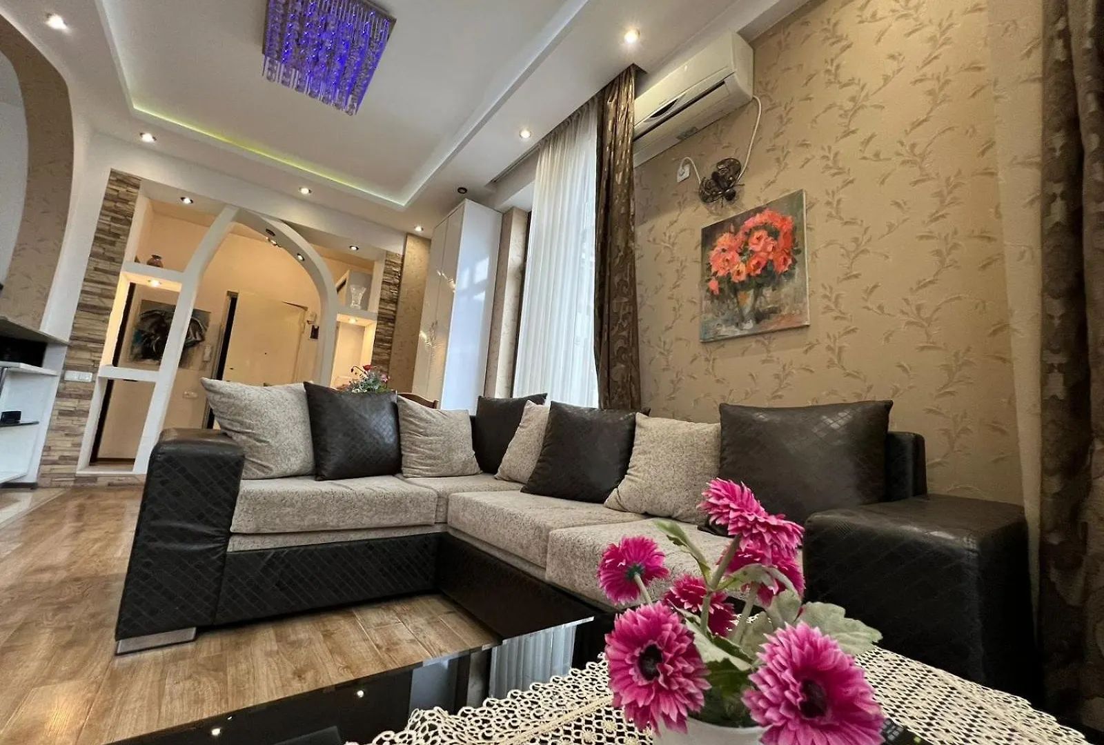 טביליסי Cozy Apartment In The City Center Mtatsminda
