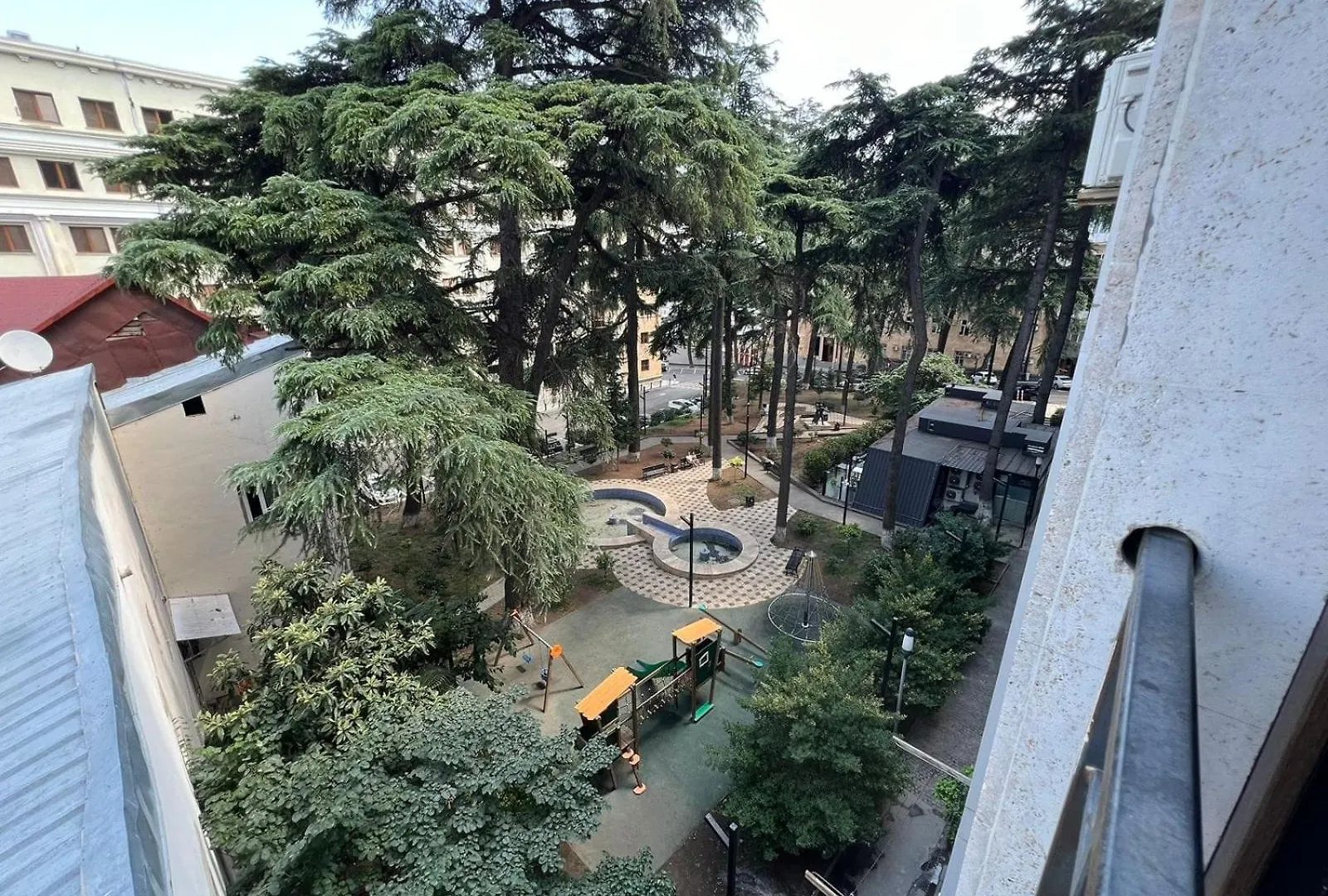 טביליסי Cozy Apartment In The City Center Mtatsminda 0*,