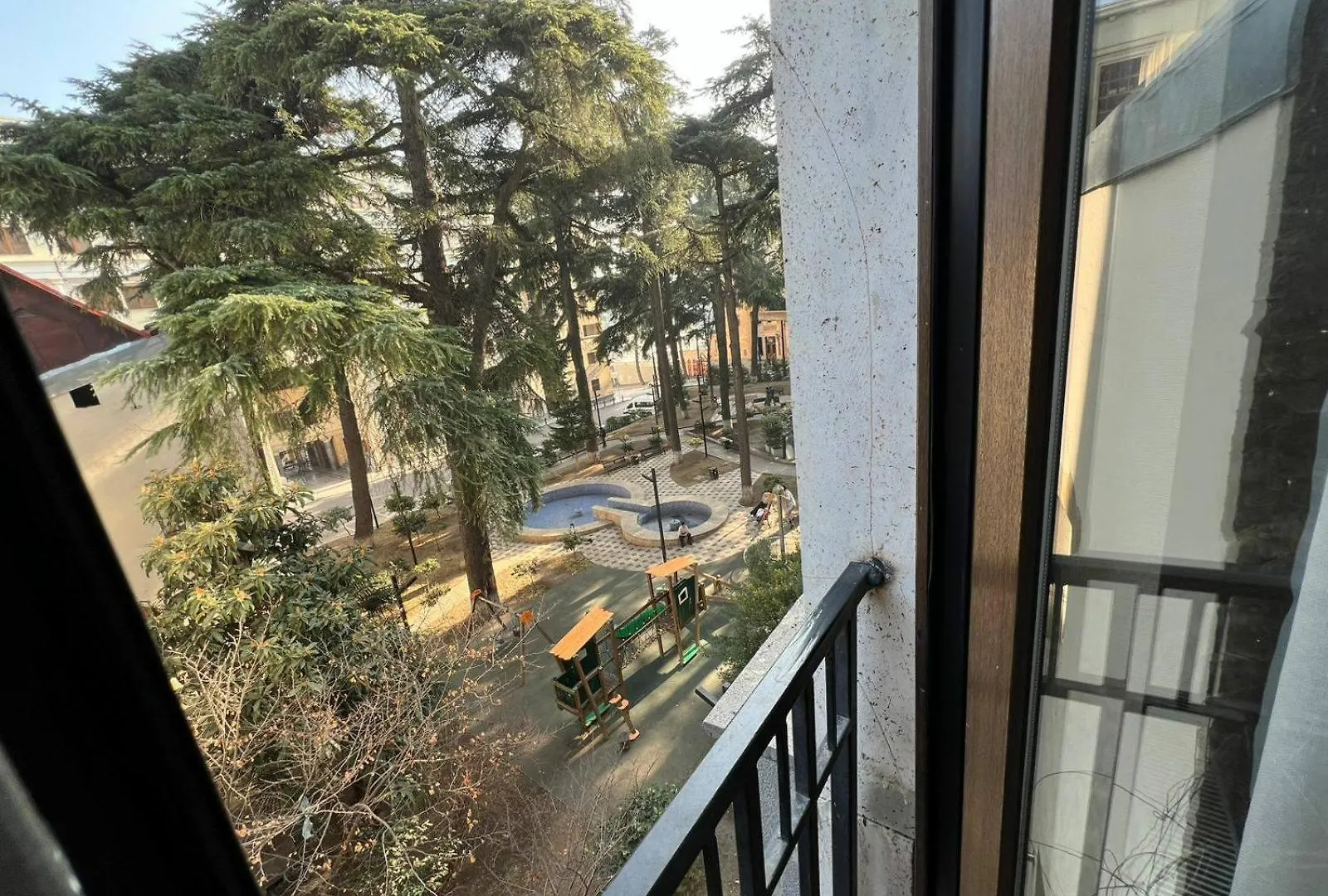 טביליסי Cozy Apartment In The City Center Mtatsminda