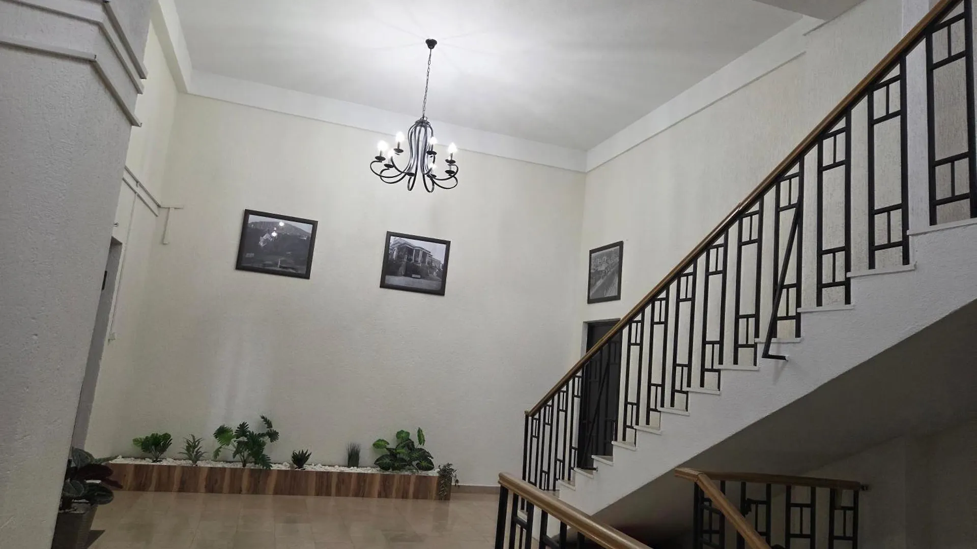 טביליסי Cozy Apartment In The City Center Mtatsminda